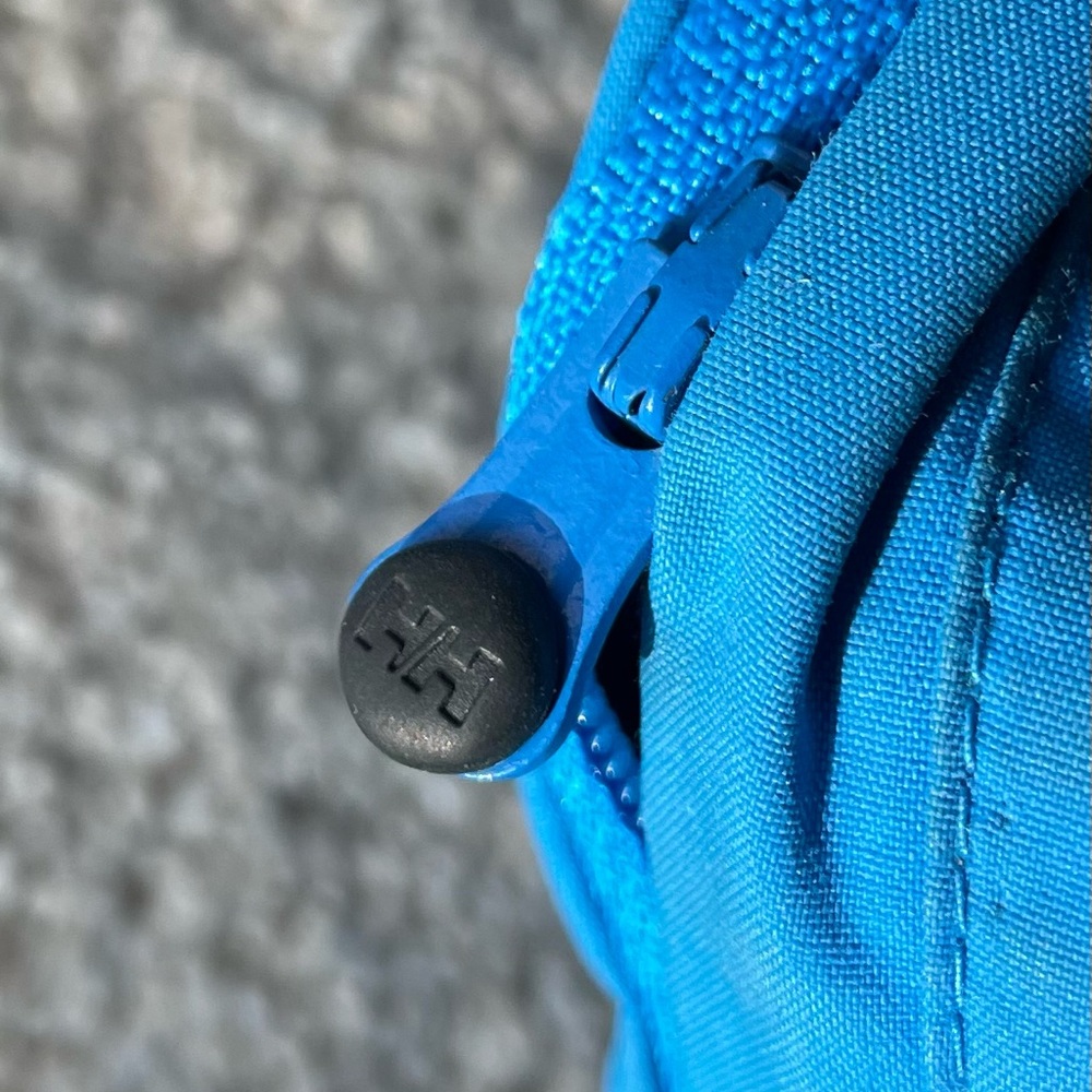 Helly Hansen kids’ snow pants ski pants multiple zippers, pockets